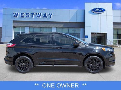 Agate Black Metallic 2022 Ford Edge SE