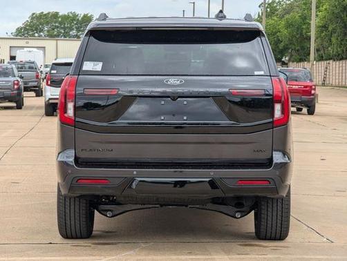 Dark Matter Gray Metallic 2026 Ford Expedition Max Platinum