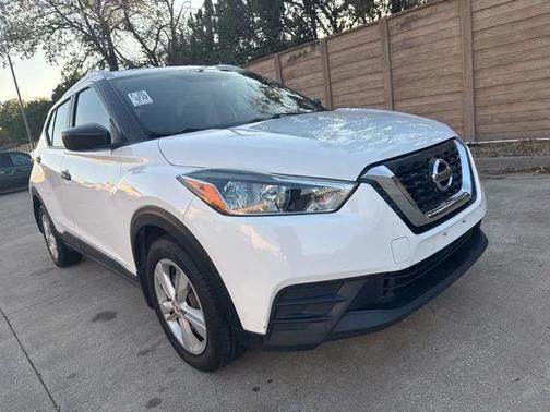 2019 Nissan Kicks S