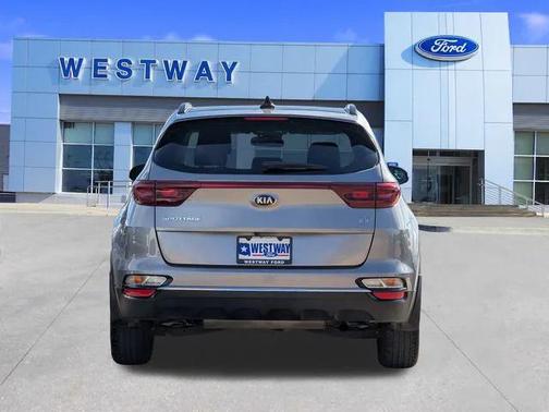 2022 Kia Sportage EX