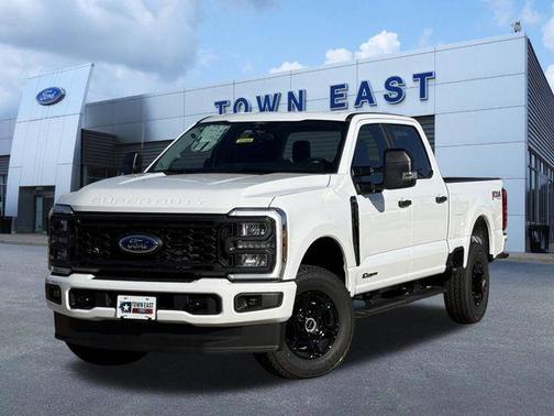 Oxford White 2026 Ford F-250 XL