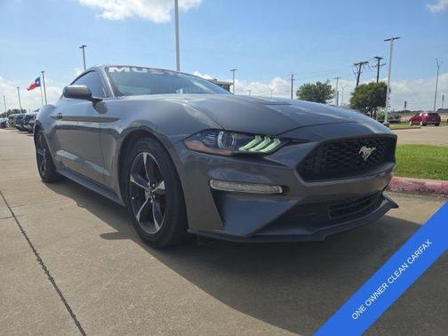 2021 Ford Mustang EcoBoost