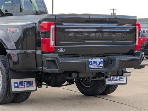 2026 Ford F-350 Platinum