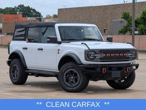 Oxford White 2022 Ford Bronco Badlands