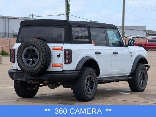 Oxford White 2022 Ford Bronco Badlands