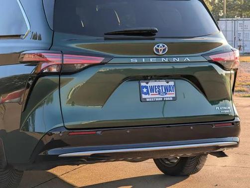 2021 Toyota Sienna Platinum 7 Passenger