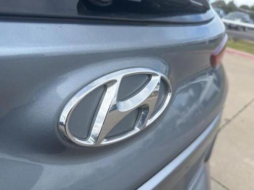 2018 Hyundai KONA SEL