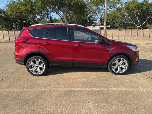 2019 Ford Escape Titanium