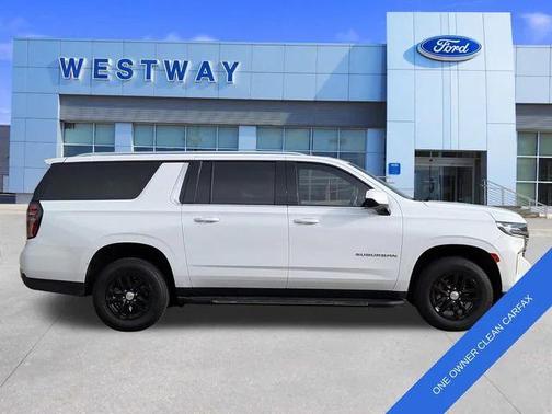 2023 Chevrolet Suburban LT