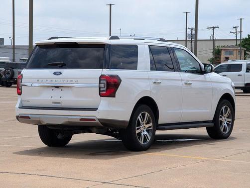 Oxford White 2024 Ford Expedition Limited