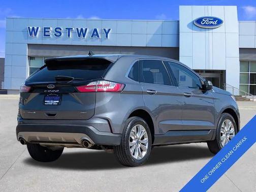 2022 Ford Edge Titanium