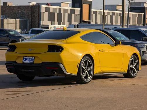 2024 Ford Mustang EcoBoost