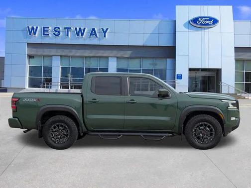 2022 Nissan Frontier PRO-X