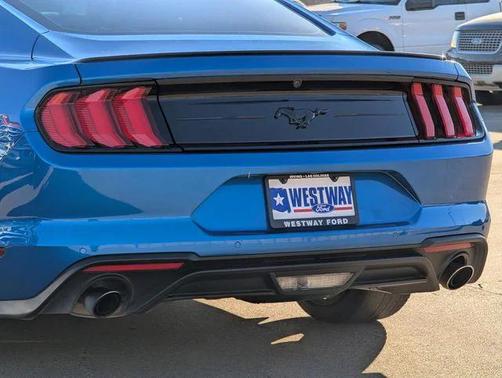 2021 Ford Mustang EcoBoost
