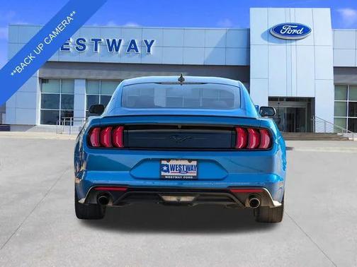 2021 Ford Mustang EcoBoost