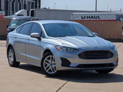 2020 Ford Fusion SE