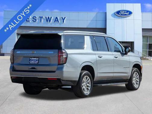 2024 Chevrolet Suburban LT