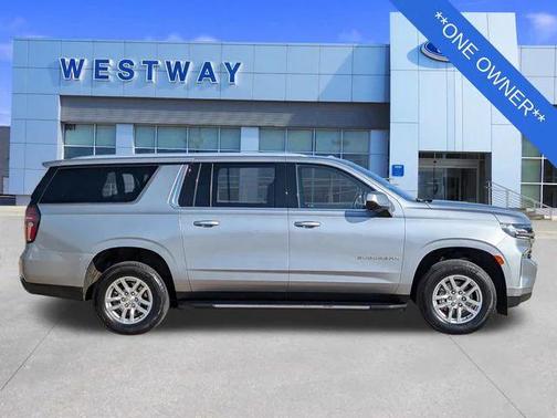 2024 Chevrolet Suburban LT