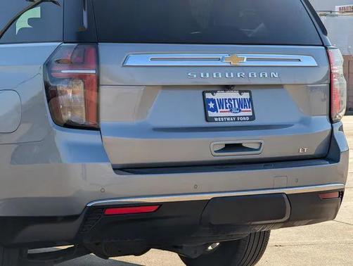 2024 Chevrolet Suburban LT