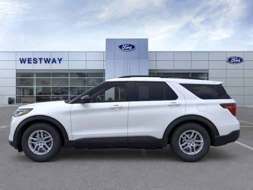 Star White Metallic Tri-Coat 2026 Ford Explorer Active