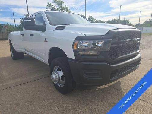 2024 RAM 3500 Tradesman Crew Cab 4x4 8' Box