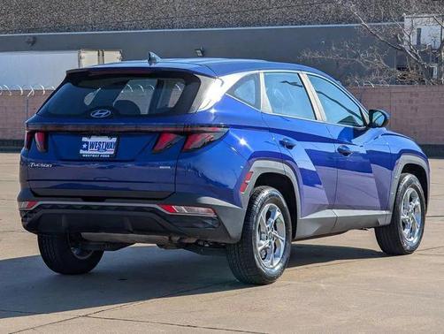 2023 Hyundai TUCSON SE
