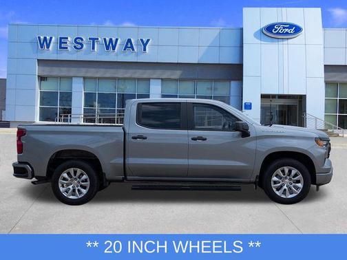 Sterling Gray Metallic 2025 Chevrolet Silverado 1500 Custom