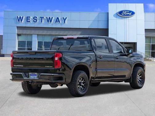 2022 Chevrolet Silverado 1500 Custom