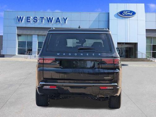Diamond Black Crystal Pearlcoat 2024 Jeep Wagoneer L Series II
