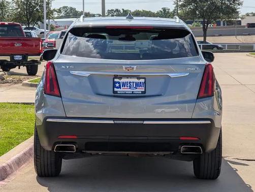 2023 Cadillac XT5 Luxury