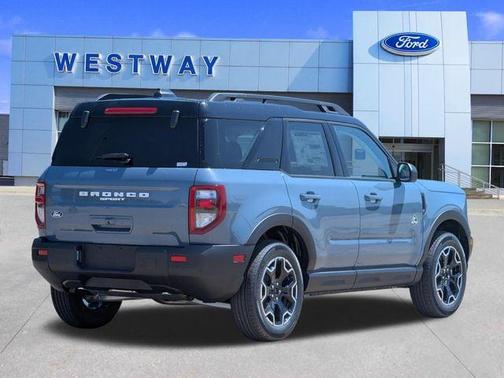 Azure Gray Metallic Tri-Coat 2026 Ford Bronco Sport Outer Banks