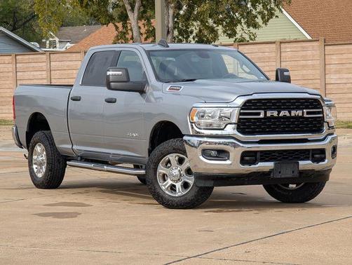 2023 RAM 2500 Big Horn Crew Cab 4x4 6'4' Box