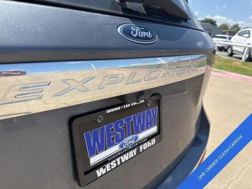 2021 Ford Explorer Base