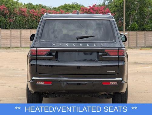 Diamond Black Crystal Pearlcoat 2024 Jeep Wagoneer Series II 4x2