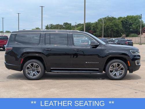 Diamond Black Crystal Pearlcoat 2024 Jeep Wagoneer Series II 4x2