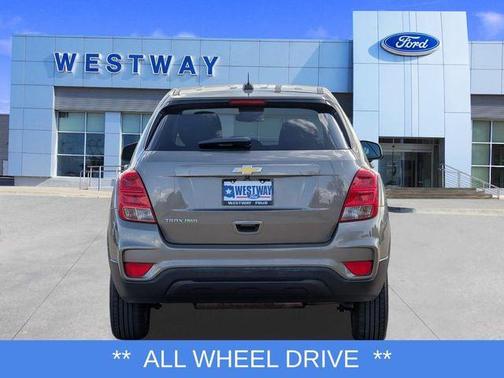 Stone Gray Metallic 2022 Chevrolet Trax LS