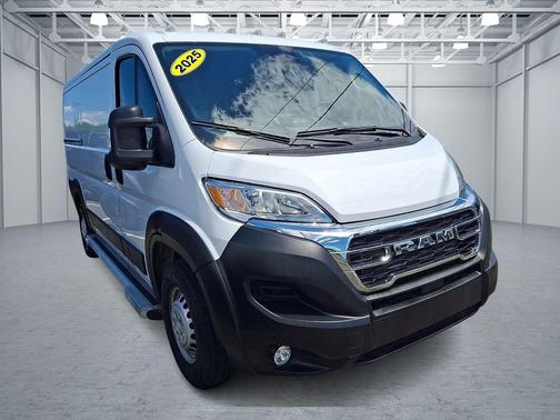 Bright White Clearcoat 2025 RAM ProMaster 2500 Tradesman