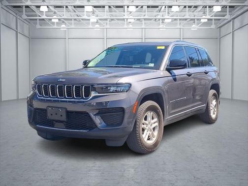 2023 Jeep Grand Cherokee Laredo 4x4