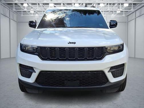 2023 Jeep Grand Cherokee Altitude 4x4