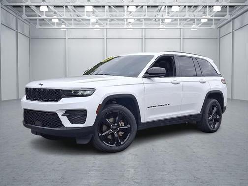 2023 Jeep Grand Cherokee Altitude 4x4
