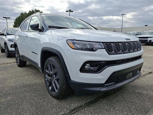 Bright White Clearcoat 2026 Jeep Compass Limited