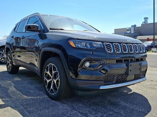Diamond Black Crystal Pearlcoat 2026 Jeep Compass Limited