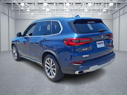 Phytonic Blue Metallic 2022 BMW X5 xDrive40i