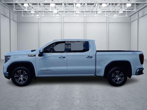 Summit White 2024 GMC Sierra 1500 SLT