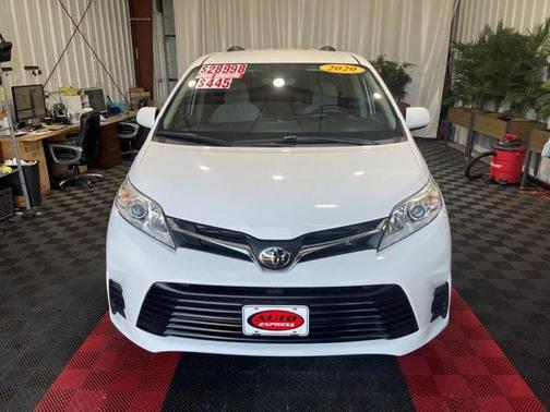 2020 Toyota Sienna LE