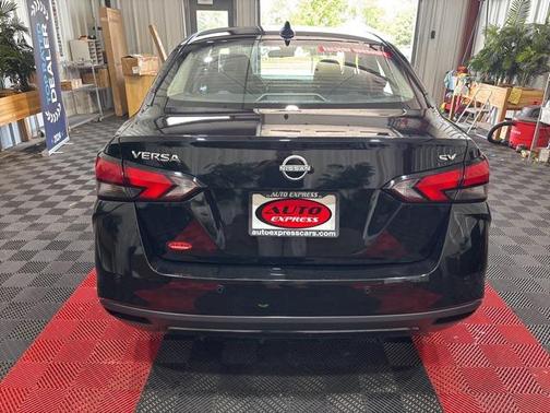 2023 Nissan Versa 1.6 SV