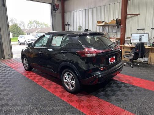 2021 Nissan Kicks S