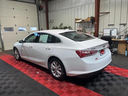 2022 Chevrolet Malibu FWD LT