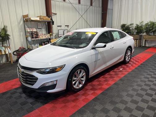 2022 Chevrolet Malibu FWD LT