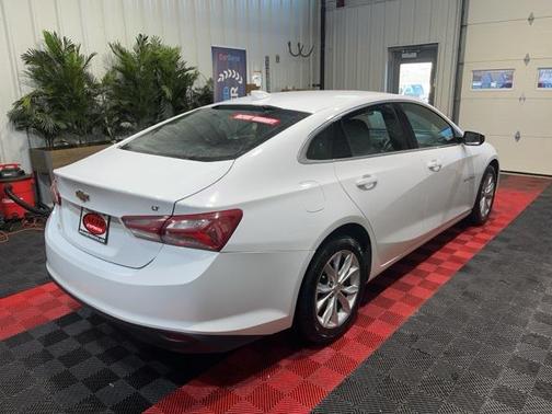 2022 Chevrolet Malibu FWD LT
